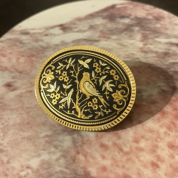 Vintage 1940s Damascene Black and Gold Bird Brooch - Picture 2 of 3